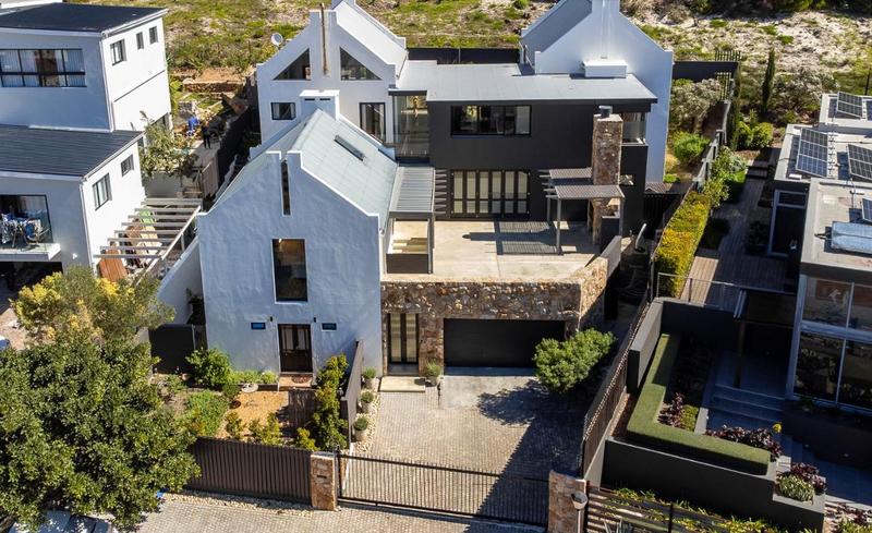 6 Bedroom Property for Sale in Hout Bay Western Cape